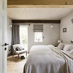 Hébergement de vacances Entzueckende Reetdachkate Am Feldrand Mit Kamin Nieby (Nieby, Schleswig-Flensburg)
