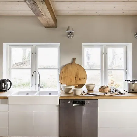 Entzueckende Reetdachkate Am Feldrand Mit Kamin * Nieby (Nieby, Schleswig-Flensburg)