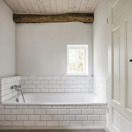 Entzueckende Reetdachkate Am Feldrand Mit Kamin Nieby (Nieby, Schleswig-Flensburg)