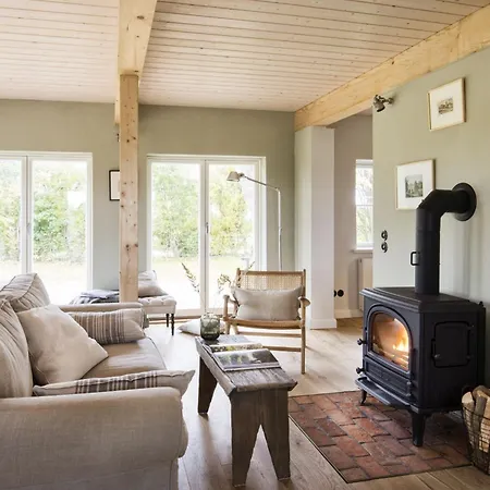 Feriehus Entzueckende Reetdachkate Am Feldrand Mit Kamin *