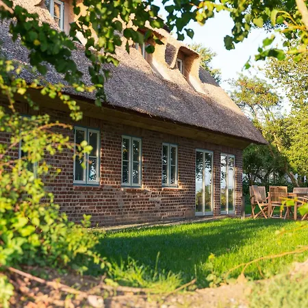 Entzueckende Reetdachkate Am Feldrand Mit Kamin Nieby (Nieby, Schleswig-Flensburg)