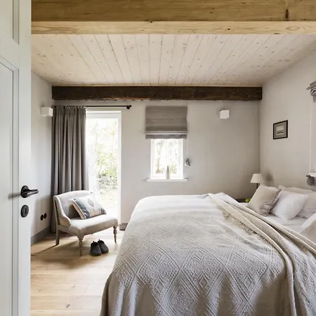 Feriehus Entzueckende Reetdachkate Am Feldrand Mit Kamin *